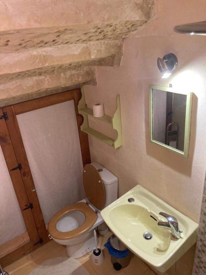 Peaceful Farmhouse Stay With Cozy Yard Għarb Esterno foto