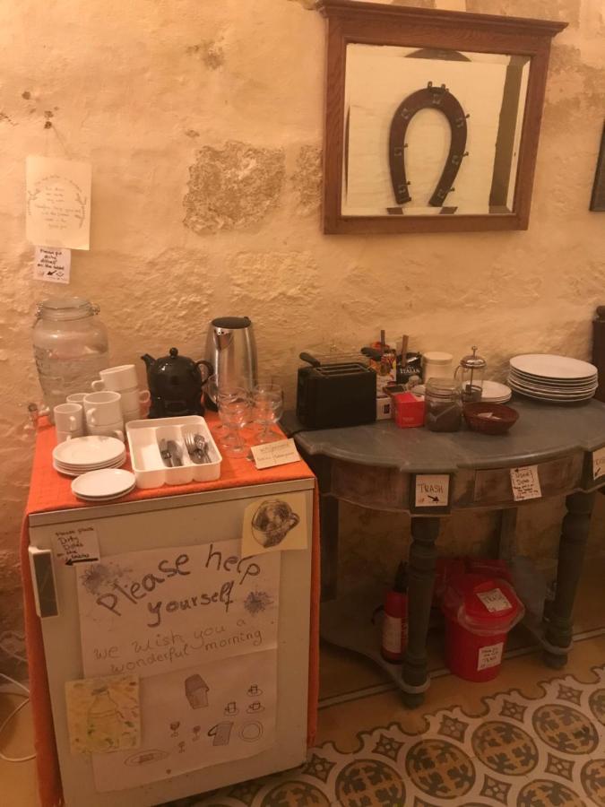 Peaceful Farmhouse Stay With Cozy Yard Għarb Esterno foto